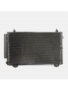 Конденсатор Toyota Corolla 02-06 (RHD) 1040013Y Конденсатор Toyota Corolla 02-06 (RHD) 1040013Y